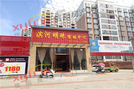 惠工八区三室一厅75平简装有储出售